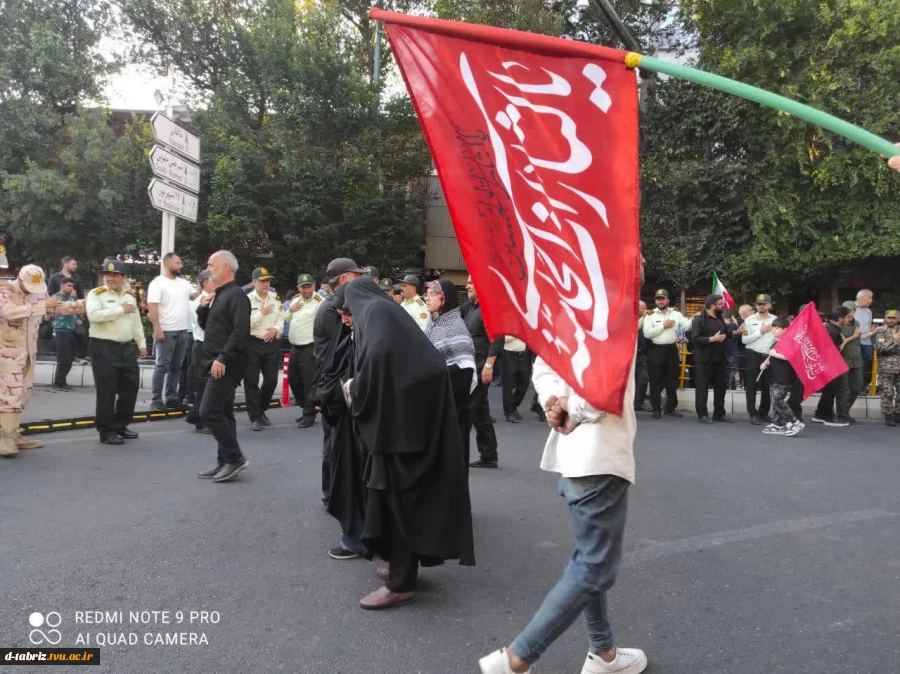 شرکت جمعی از کارکنان محترم آموزشکده در مراسم باشکوه تشییع و وداع با پیکر مطهر رهبر فقید انقلاب اسلامی 4